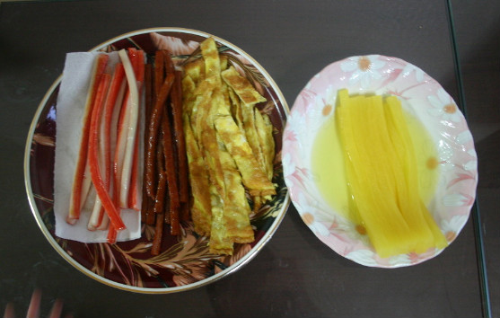못난이김밥 이미지