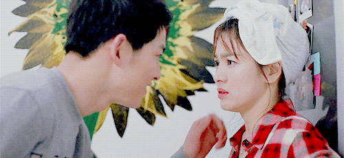 [태양의후예] 송중기-송혜교 엔딩 키스신.gif | 인스티즈