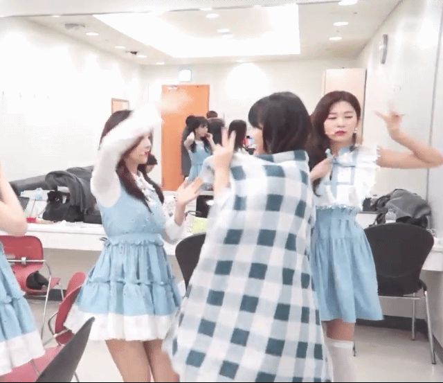 [움짤] 레드벨벳 쇼챔 비하인드 | 인스티즈