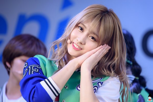 트와이스 짱덕 담당 모모 | 인스티즈