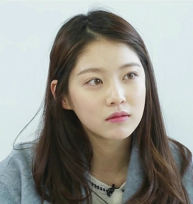 [신인여배우대결] 채수빈 vs 공승연 | 인스티즈