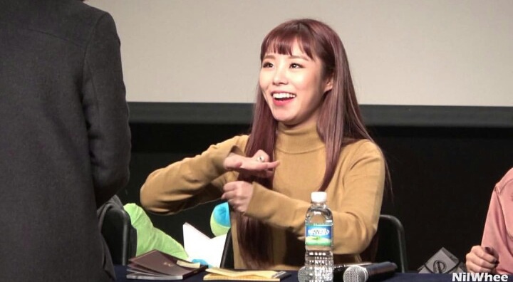 청각장애인팬을 대하는 흔한 걸그룹의 자세 | 인스티즈