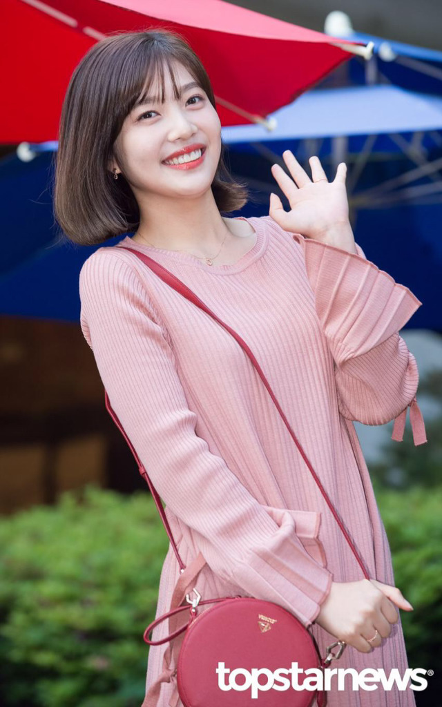 오늘자 레드벨벳 조이 | 인스티즈