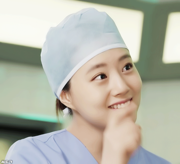 문채원이 제일 귀여웠던 배역.gif | 인스티즈