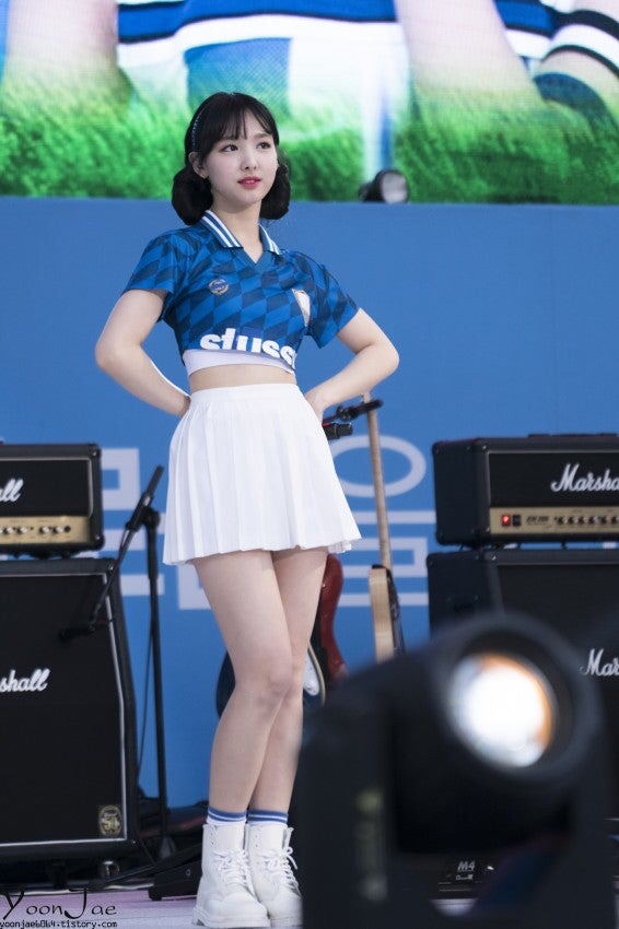상큼하게 이쁜 토끼 나연이 | 인스티즈