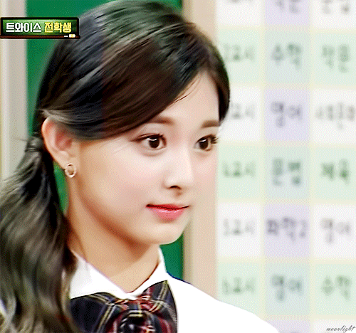 [트와이스] 머리 묶은 쯔위 베스트짤 5개.gif | 인스티즈