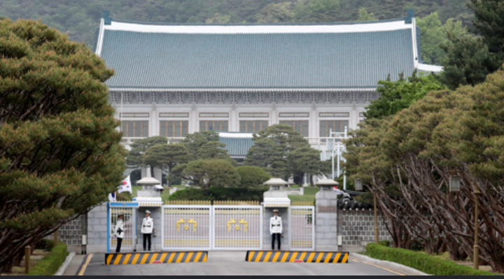 문재인, 오전 일찍 합참의장과 통화… 공식 업무 시작 | 인스티즈