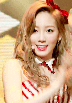 [소녀시대] 매우 다양한 헤어스타일을 소화했던 태연.GIF | 인스티즈