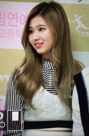 트와이스 사나.gif | 인스티즈