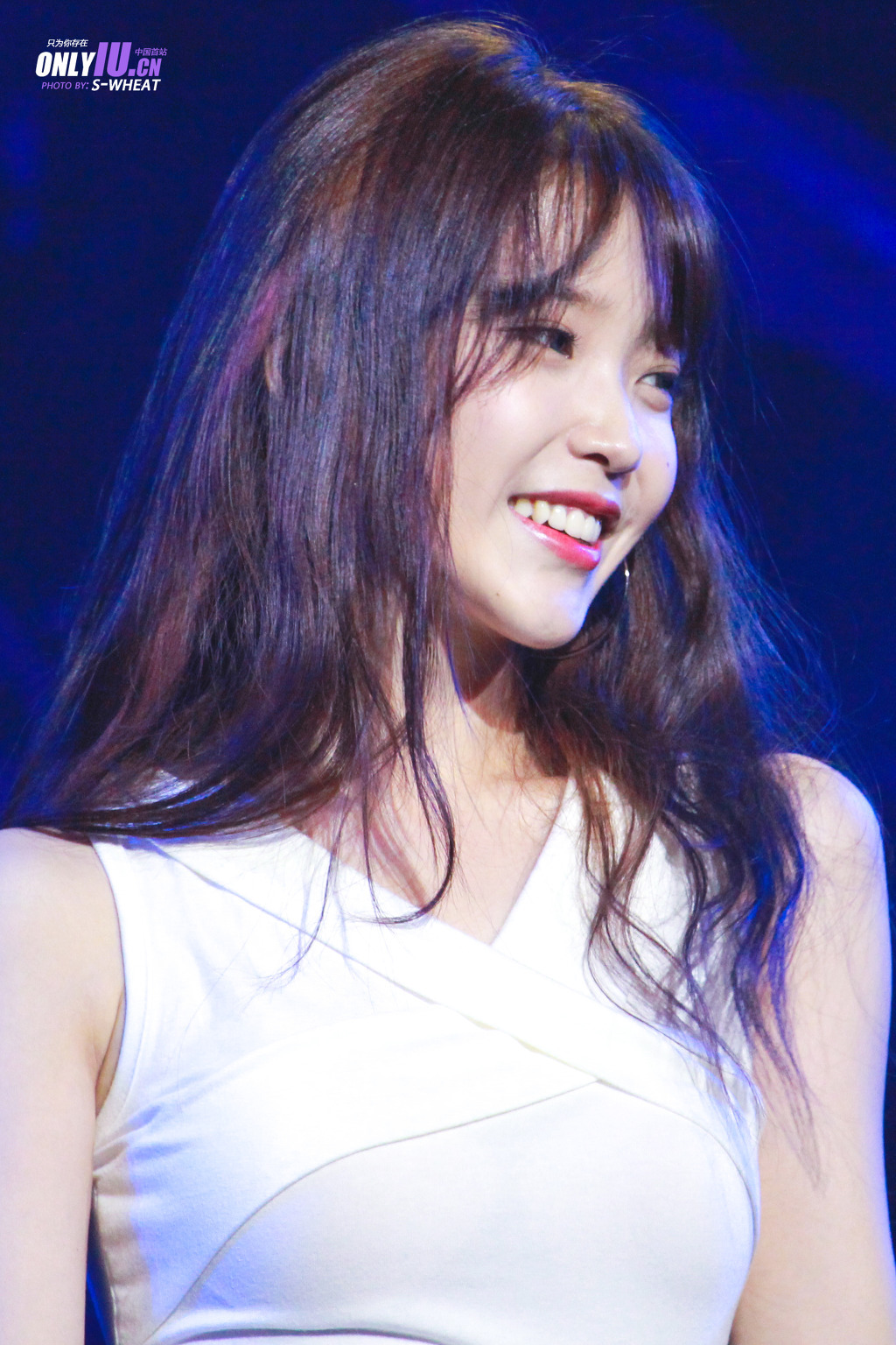 [16.08.27] 중국 팬미팅 아이유.jpg | 인스티즈