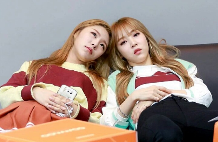 마마무 문별이랑 휘인이 | 인스티즈