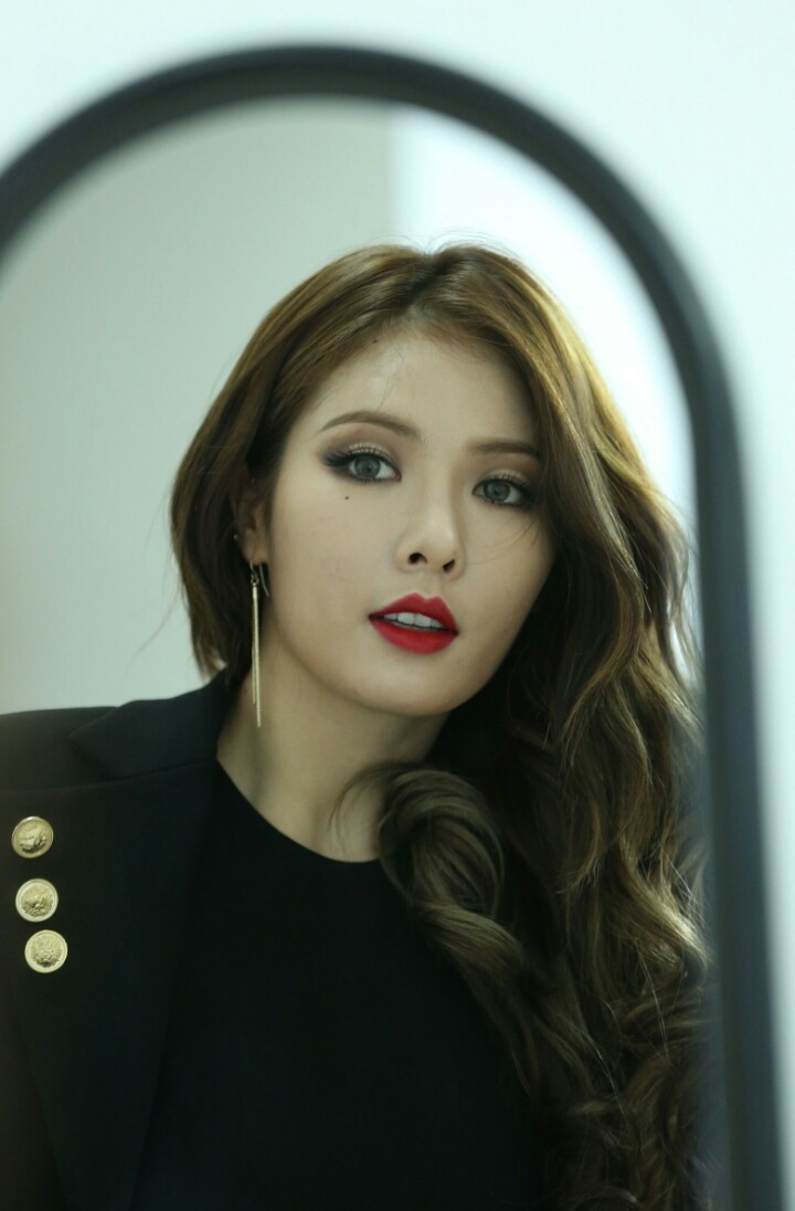 아치형 눈썹을 가진 연예인들 | 인스티즈