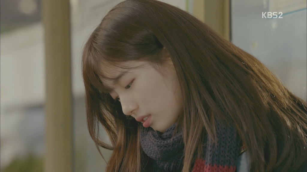 드라마에서 교복입은 수지.jpg | 인스티즈