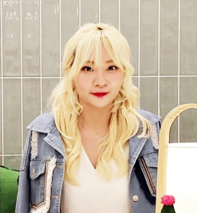 볼빨간 사춘기 안지영 | 인스티즈