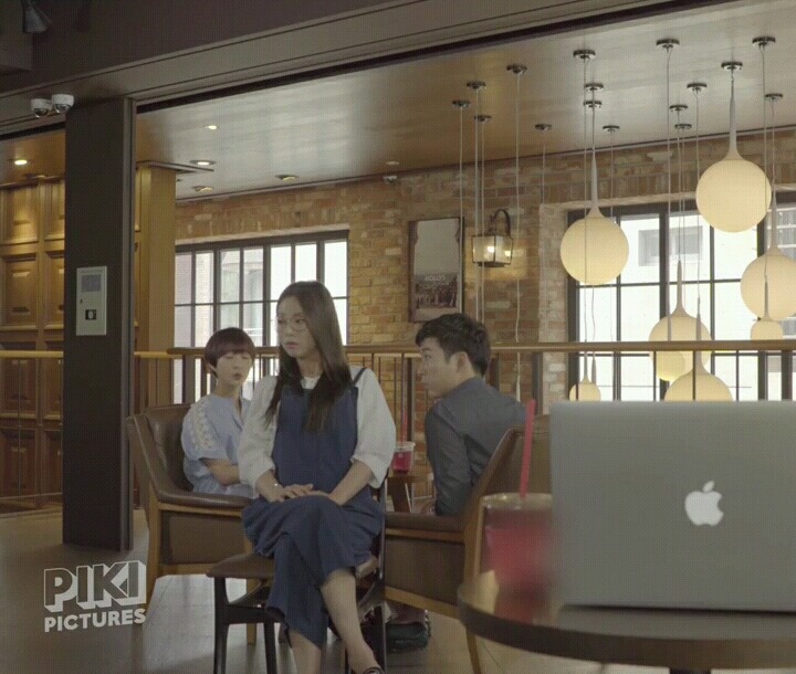 카페에서 몰입도 쩌는순간 (feat.엑시드) | 인스티즈