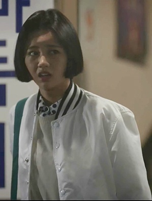 이렇게 같은 옷 계속 돌려입는 여자 주인공은 또 간만인듯..jpg | 인스티즈
