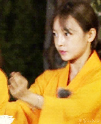 꽃피는 사월초, 간만에 사진 올린 구하라 인스타그램 | 인스티즈