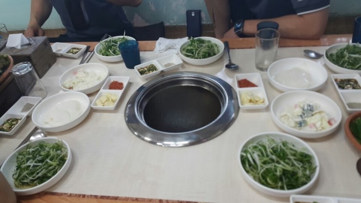 한우터 이미지