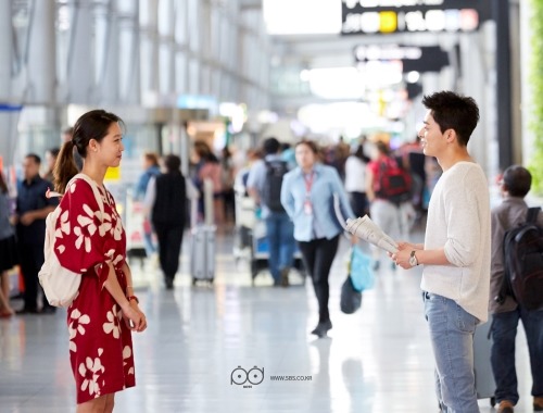 '질투의 화신' 공효진 스틸컷 공개…기상캐스터 하기 힘드네 '공무룩' | 인스티즈