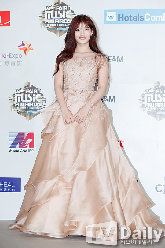 오늘자 김유정 짱예ㄷㄷㄷ | 인스티즈