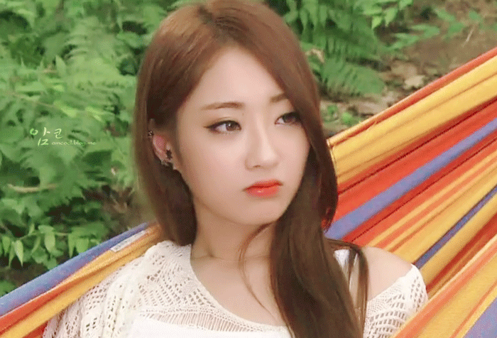 경리는 눈빛이... | 인스티즈