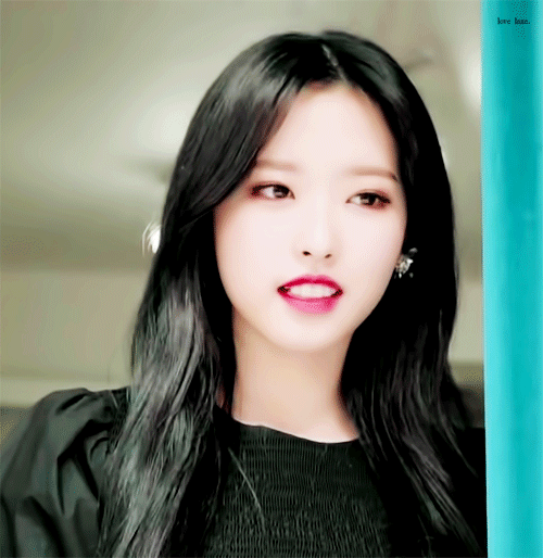 이달의소녀 올리비아혜.gif | 인스티즈