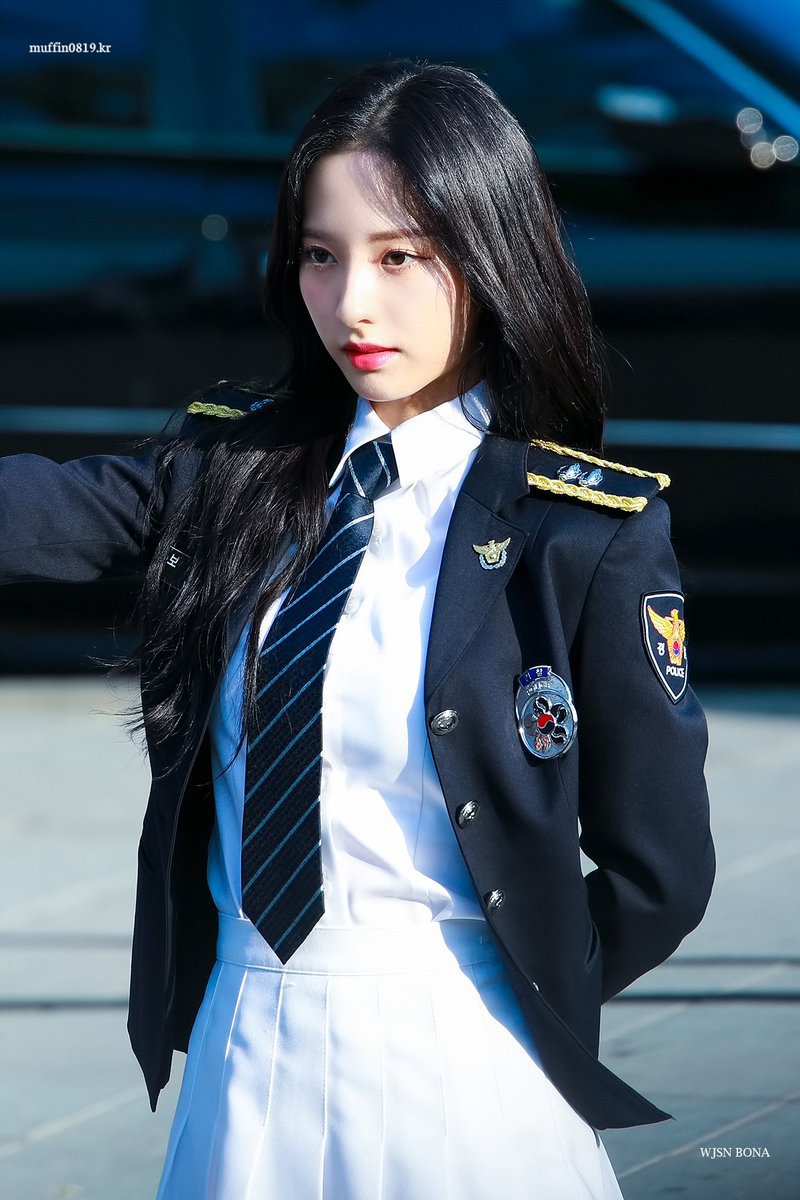 철컹철컹 무서운 경찰누나들 | 인스티즈