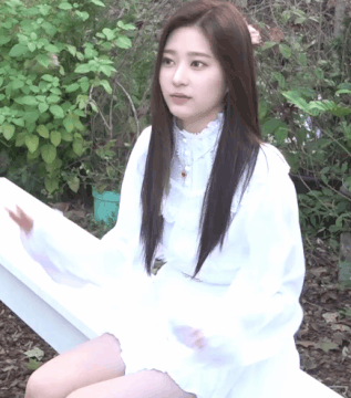 외모는 유잼인 고등학생 아이즈원 김민주.jpgif | 인스티즈