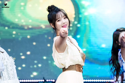 [러블리즈] 3일동안 쉬었다가 다시 일을 해야하니 뭔가 힘든 기분이라서 케이 | 인스티즈