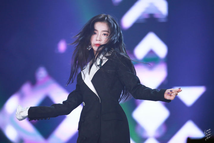 1년내내 미모 열일하는 아이린.jpgif | 인스티즈