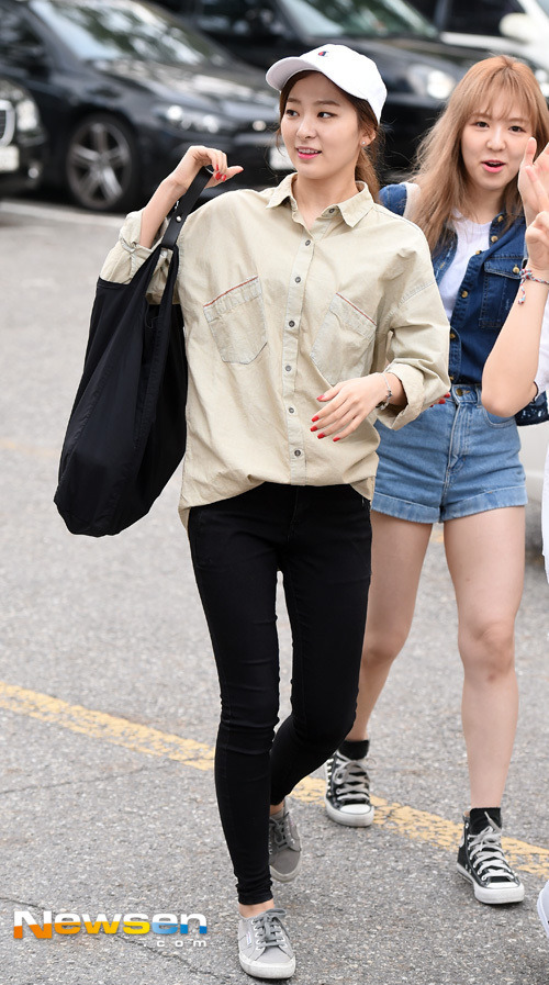 레드벨벳 슬기 사복 | 인스티즈