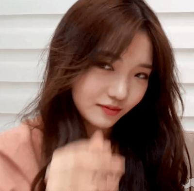 앞머리 망해서 불만인 노지선.gif | 인스티즈