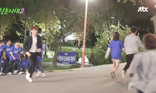 [청춘시대2] 본방보다 더 설레는 조장훈& 진명재완 키스신 메이킹.jpgif | 인스티즈