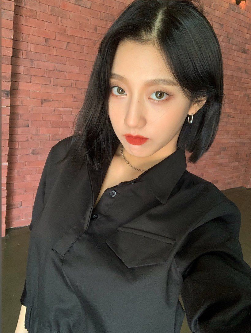 단발머리 이미지