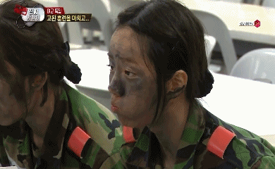 레전드였던 진짜사나이 혜리 먹방 gif | 인스티즈