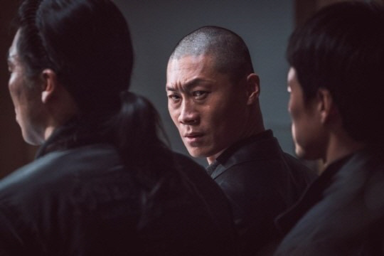 범죄도시 빡빡이치고 못생긴사람이없음 | 인스티즈