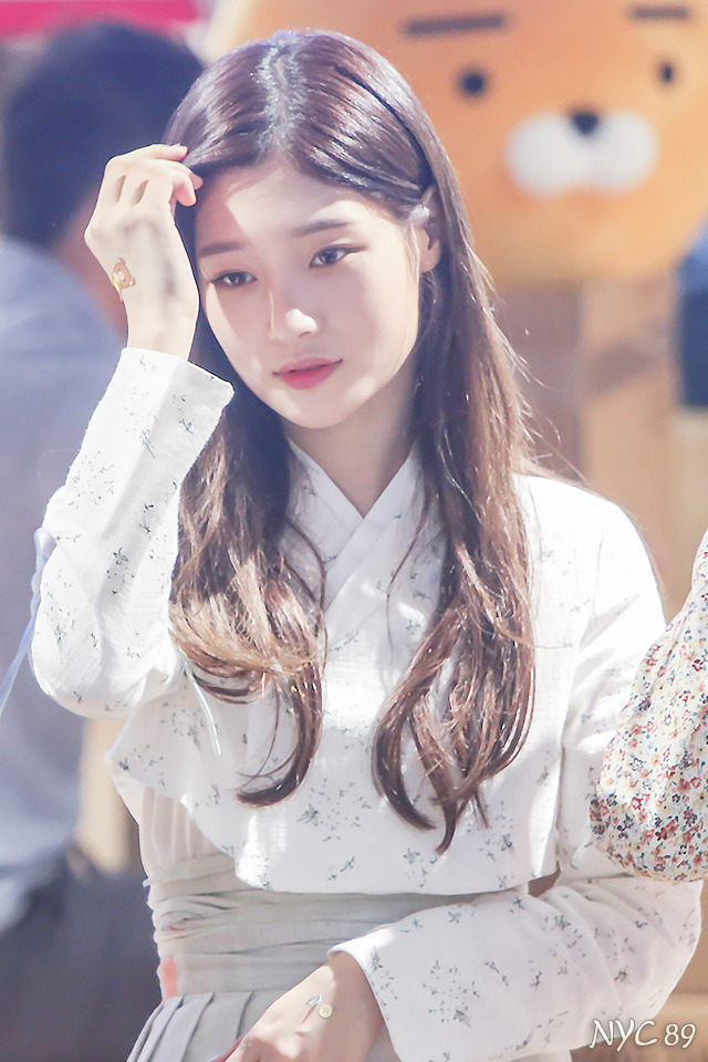 정채연 보고 가세요 | 인스티즈