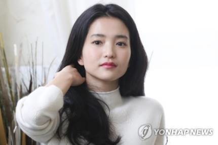 의외의 타격을 입은 김태리 | 인스티즈