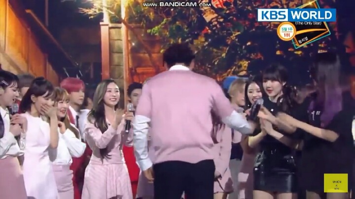 여자 아이돌들(러블리즈,여자친구) 앞에서 묘기부리는 37살 남자 가수 ㅋㅋ | 인스티즈