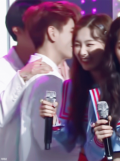 지금 현재 난리난 sm에서 나오는 역대급 여돌 콜라보.gif | 인스티즈