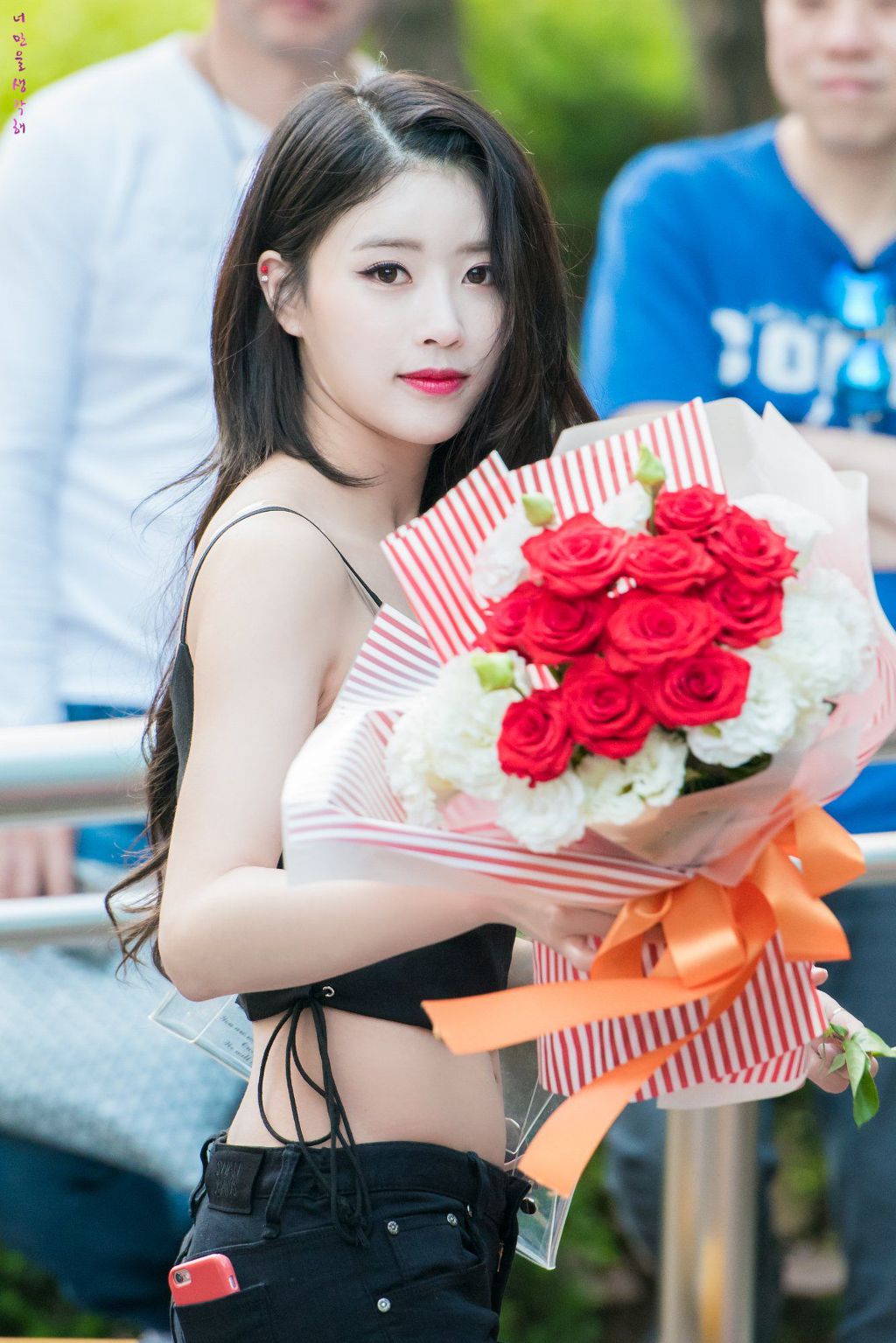 러블리즈 미주의 역대 출근길 모습 중에 최고 레전드 날.jpgif | 인스티즈