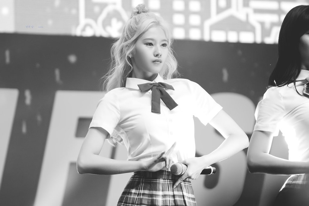 사나는 예쁘다.jpgif | 인스티즈