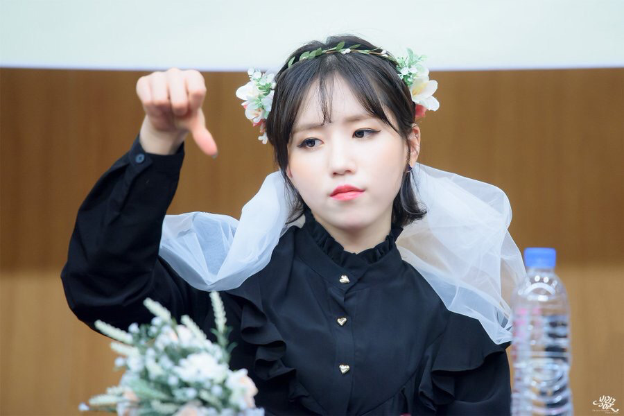 [러블리즈] 비가 오면 할 일이 많이 없어서 명은이 | 인스티즈