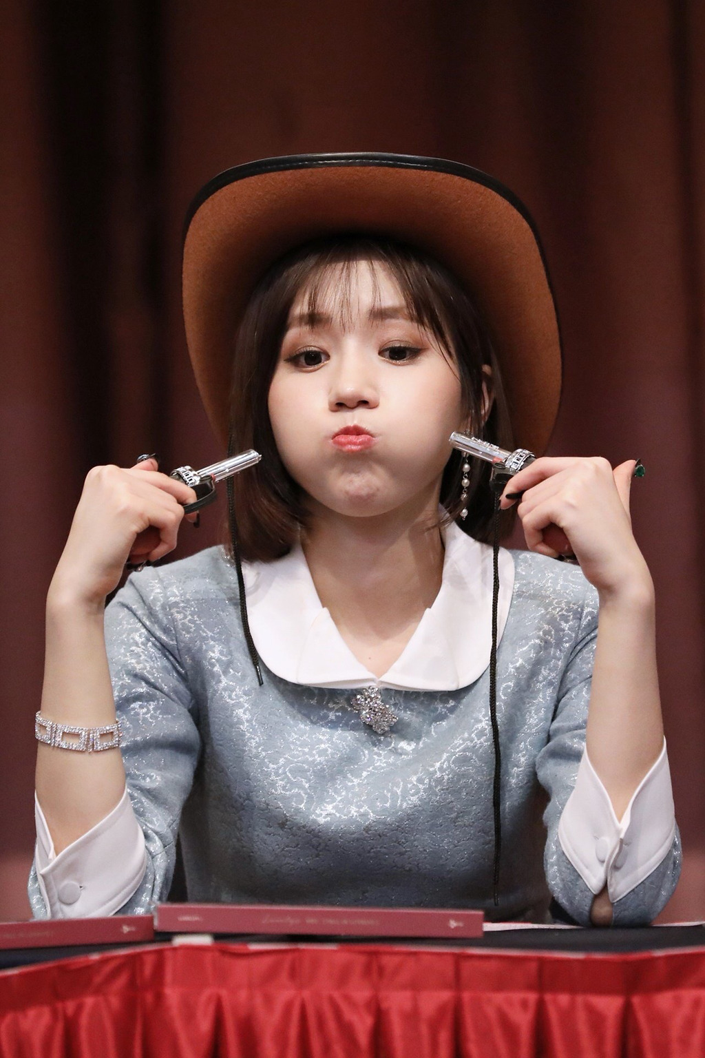 [러블리즈] 잘 때가 된 것 같아서 명은이 | 인스티즈